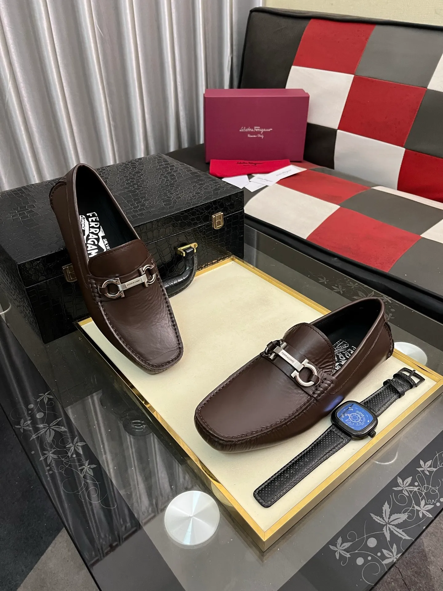 Men's shoes 💰560⌚️⌚️ Ferragamo [Ferragamo] new high-end quality framed shoes. The style is luxurious and elegant, with equal emphasis on practicality and style. We pay special attention to quality and details. The shoe last leather, workmanship and comfort are not inferior! Material: Imported first-layer soft cowhide leather upper ➕Genuine leather lining, code number: 38-446️⃣colors available